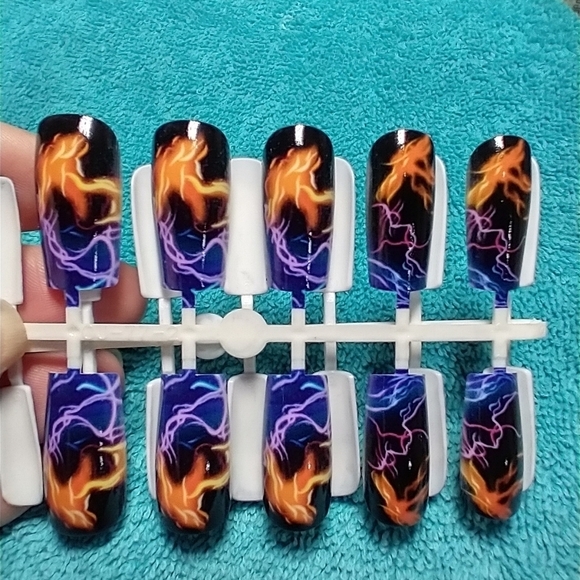 Orange black purple lightning press on nails set - Picture 1 of 2